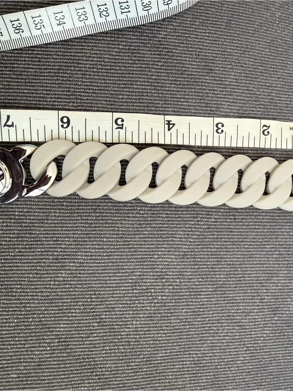 Marc Jacobs Katie Twist Lock Cream Resin and Silver-Tone Chain Bracelet